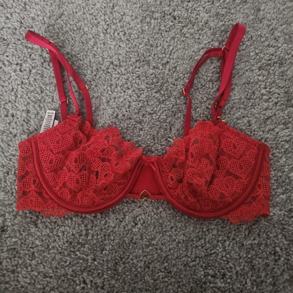 Victoria's Secret Dream Angel's heart unlined bra 32C